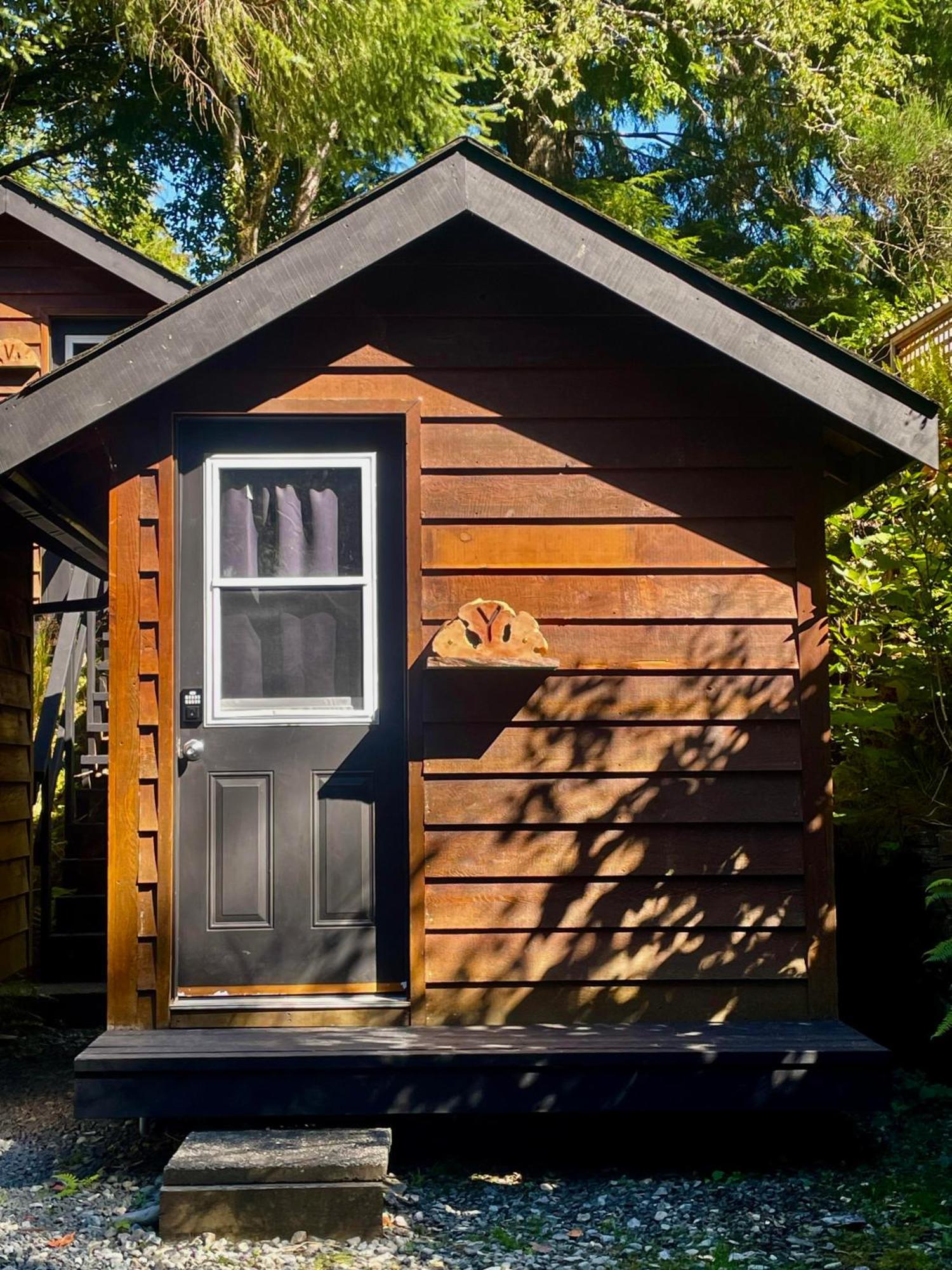 The Hiker Huts Hotel Port Renfrew Ngoại thất bức ảnh